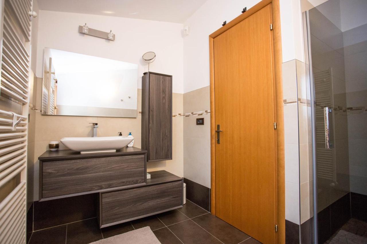 Casa Di Marco E Kaila Hotel Тавулия Екстериор снимка