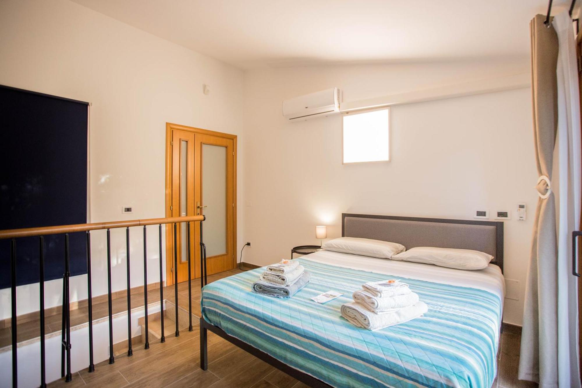 Casa Di Marco E Kaila Hotel Тавулия Екстериор снимка